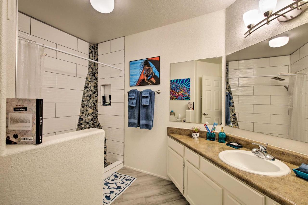 Modern Condo With Pool About 3 Mi To Downtown Phoenix! Exterior photo