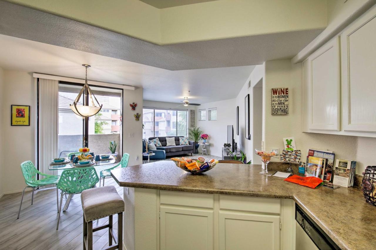 Modern Condo With Pool About 3 Mi To Downtown Phoenix! Exterior photo